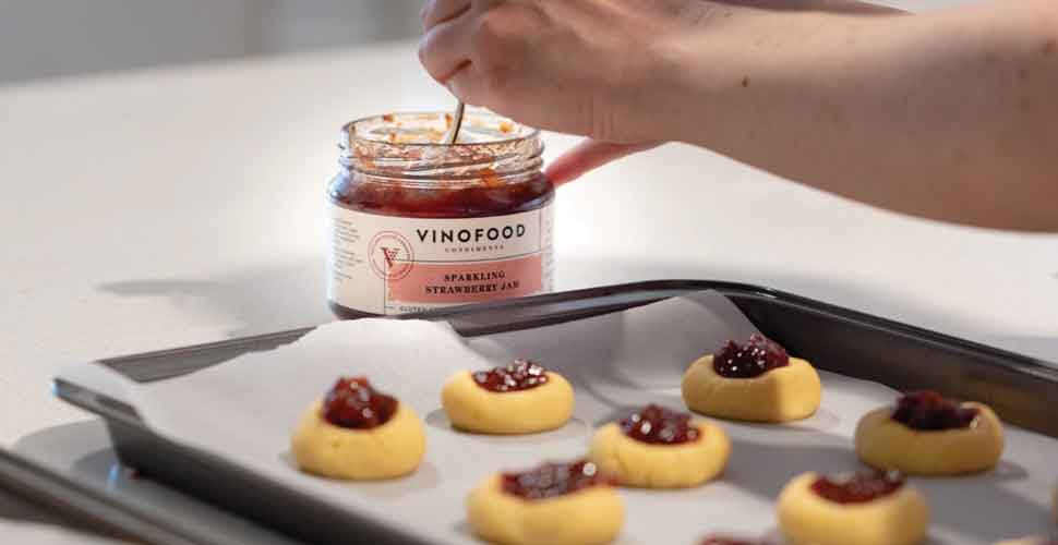 Vinofood-Sparkling-Strawberry-Jam-Drops